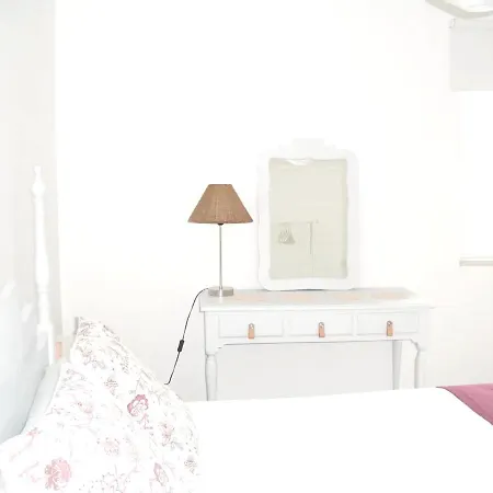 With 4 Bedrooms In With Wonderful Mountain View Private Pool Enclosed Garden 5 Km From The Beach Βίλα Μάφρα