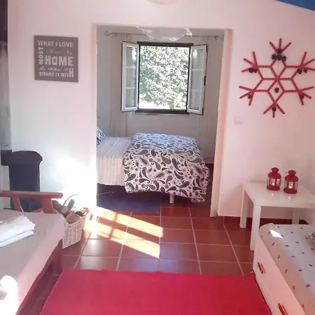 With 4 Bedrooms In With Wonderful Mountain View Private Pool Enclosed Garden 5 Km From The Beach Βίλα