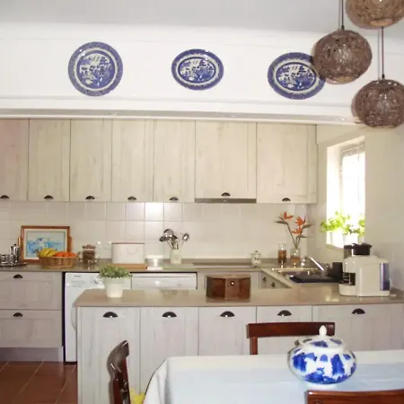 With 4 Bedrooms In With Wonderful Mountain View Private Pool Enclosed Garden 5 Km From The Beach Βίλα *