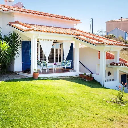 Βίλα With 4 Bedrooms In With Wonderful Mountain View Private Pool Enclosed Garden 5 Km From The Beach *