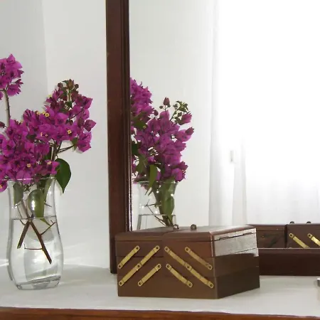With 4 Bedrooms In With Wonderful Mountain View Private Pool Enclosed Garden 5 Km From The Beach * Μάφρα